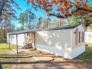 Building Photo - 1202 US-190
