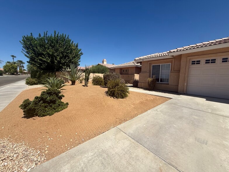 Building Photo - 78830 Wakefield Cir