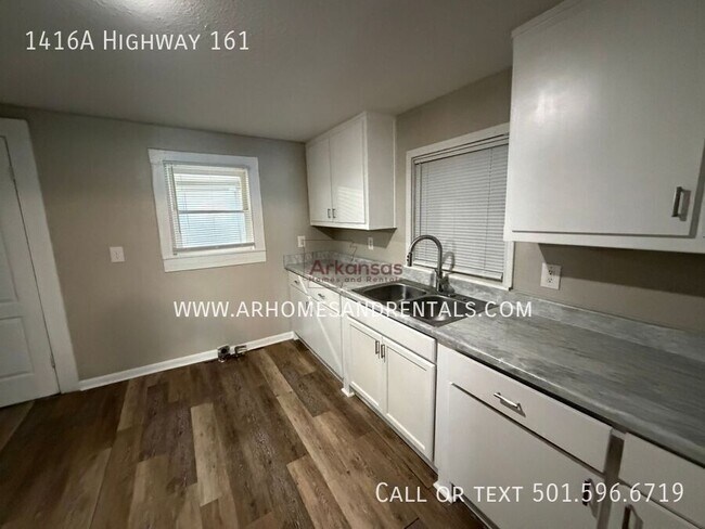 Building Photo - 1416 AR-161