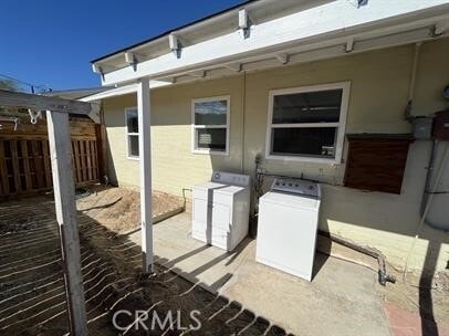 Building Photo - 6637 Oasis Ave