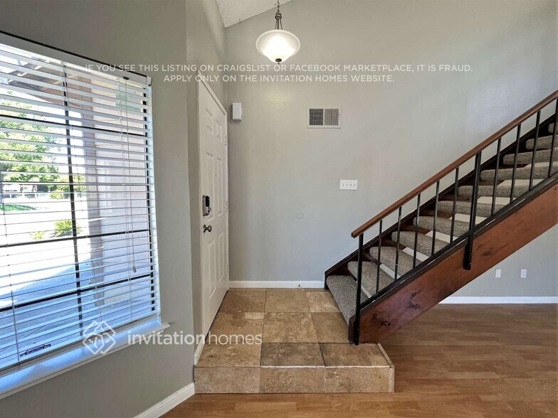 Building Photo - 3561 Binghamton Dr