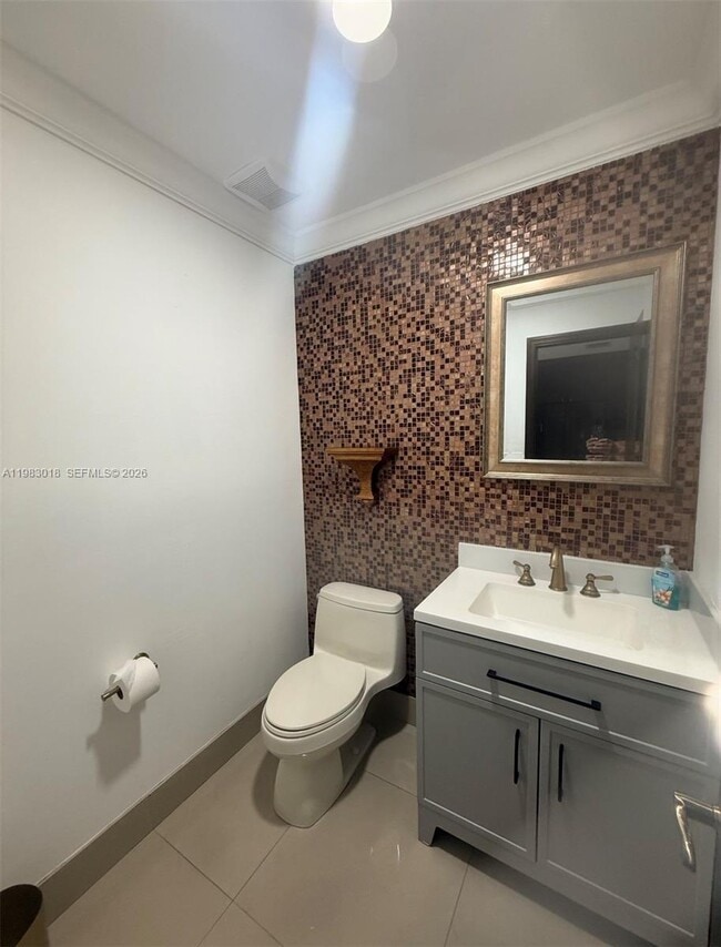 Building Photo - 3994 Estepona Ave