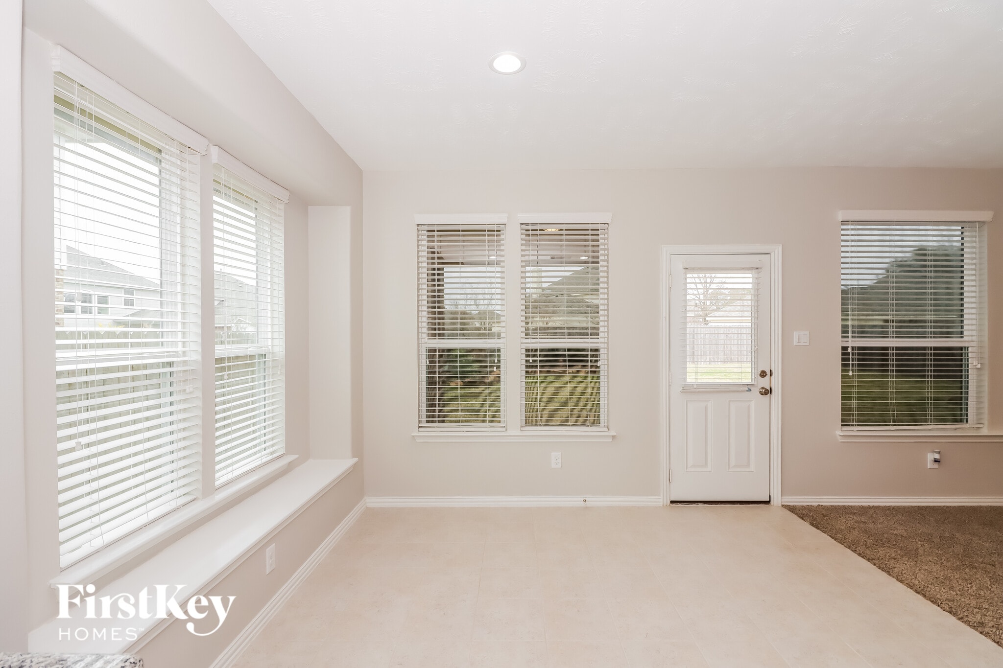 Building Photo - 219 Chestnut St