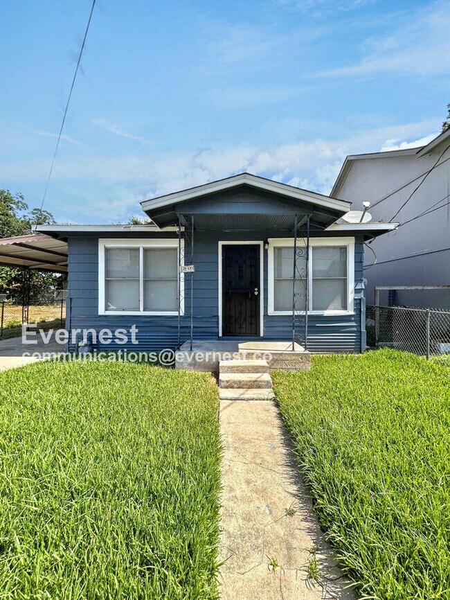 Primary Photo - 1607 El Paso St