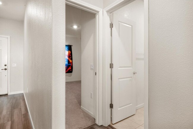 Building Photo - 2032 Gatlin Ct