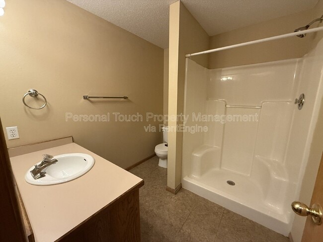 Building Photo - 3502 28th St SW