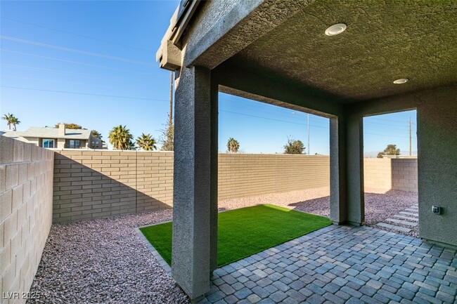 Building Photo - 405 Isla Enclave Wy