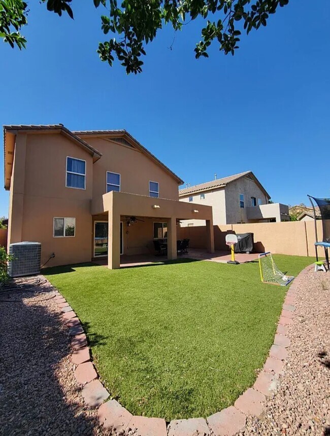 Building Photo - 7409 Sidewinder Dr NE