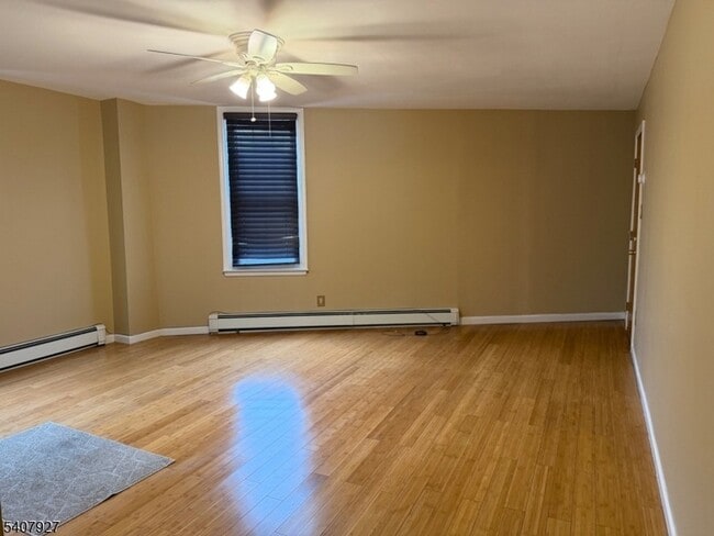 Building Photo - 134 E Centre St