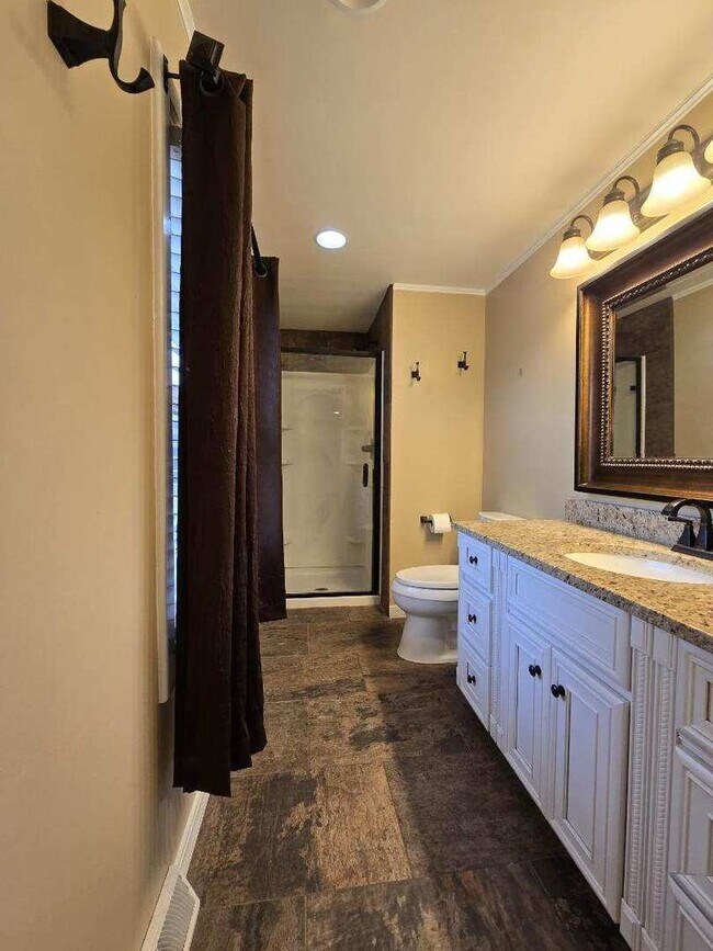 Building Photo - 5109 Coachman Rd