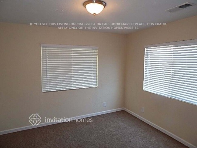 Building Photo - 3000 Phillips Ct