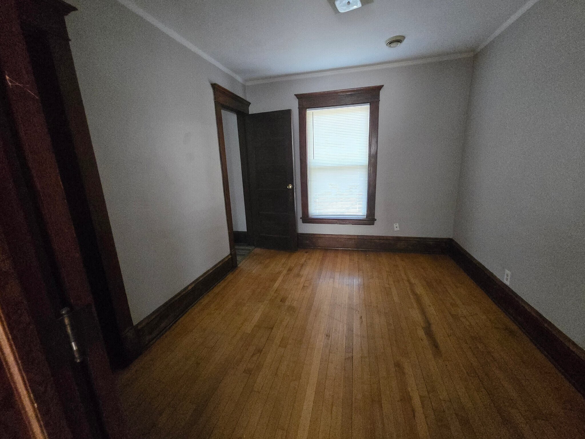 Building Photo - 2937 Fremont Ave N