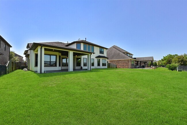 Building Photo - 27810 Burnett Hills Ln