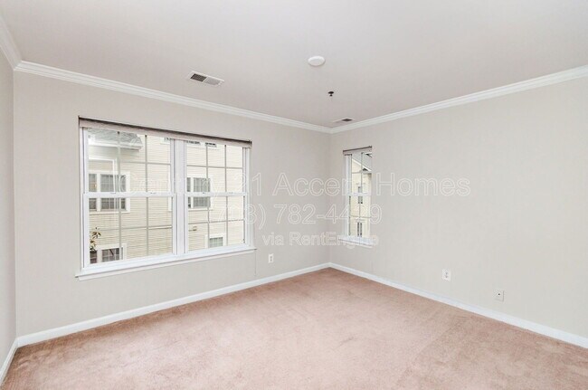 Building Photo - 8932 Milford Haven Ct