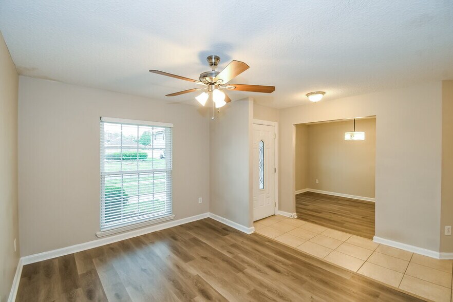 Building Photo - 409 Sweet Jasmine Way