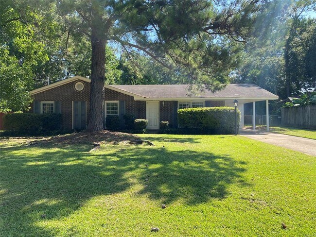 Building Photo - 306 Oakwild Dr