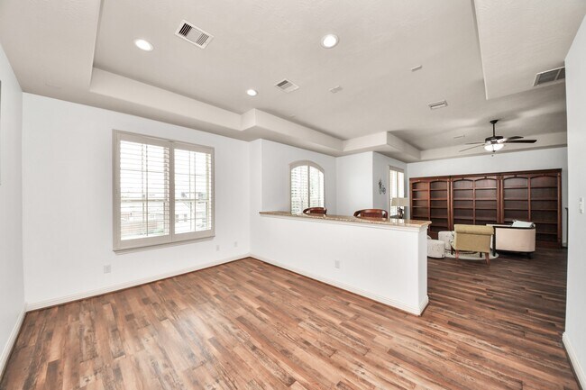 Building Photo - 19410 Meadow Lakes Dr