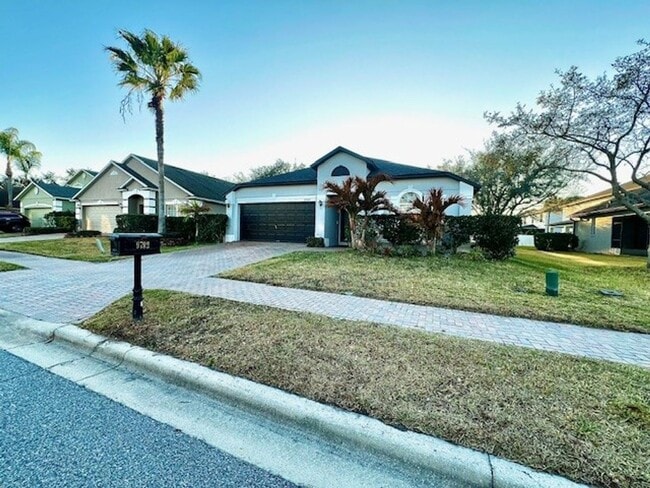 Building Photo - Lake Nona!! Spectacular 4X2 in Gated Nona Crest! All tile flooring!! 2 car garage! Move in April ...