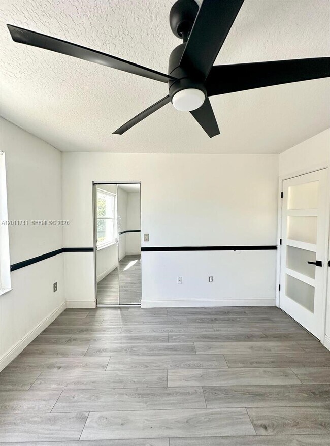 Building Photo - 1113 NW 97th Dr