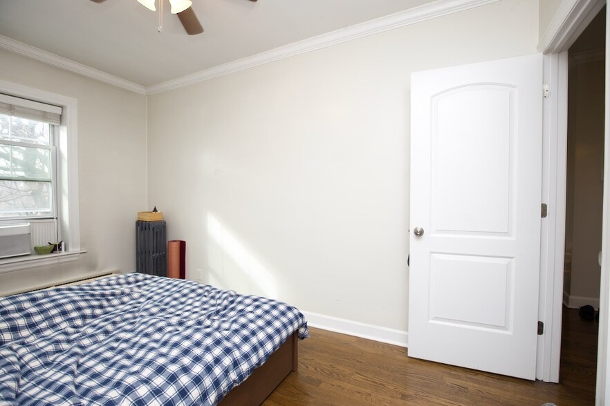 Building Photo - 2127 N Fremont St