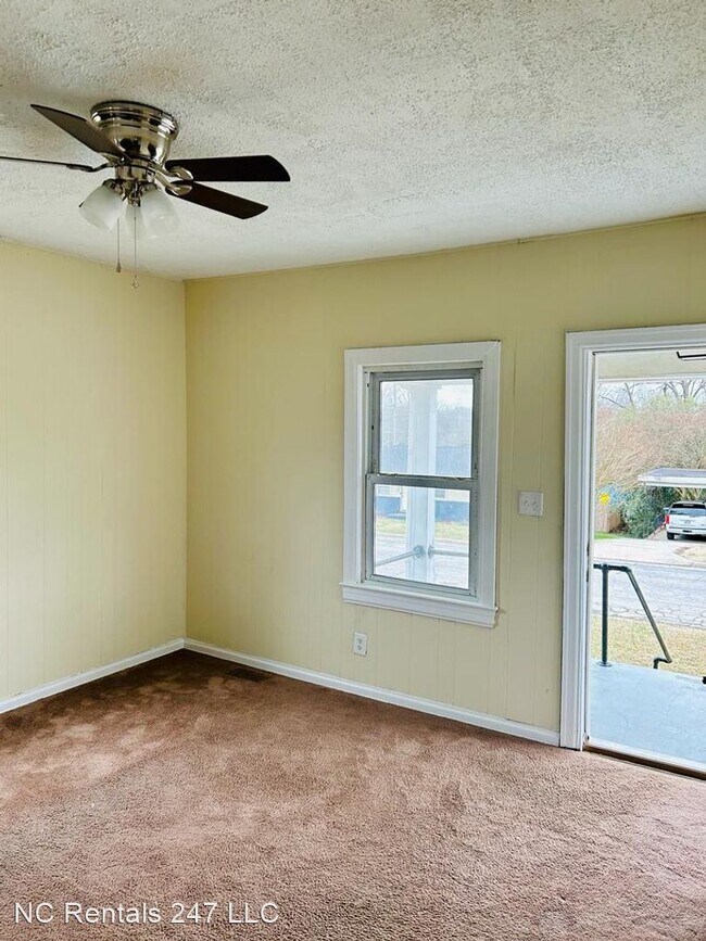 Building Photo - 2 br, 1 bath House - 1302 Cypress Street
