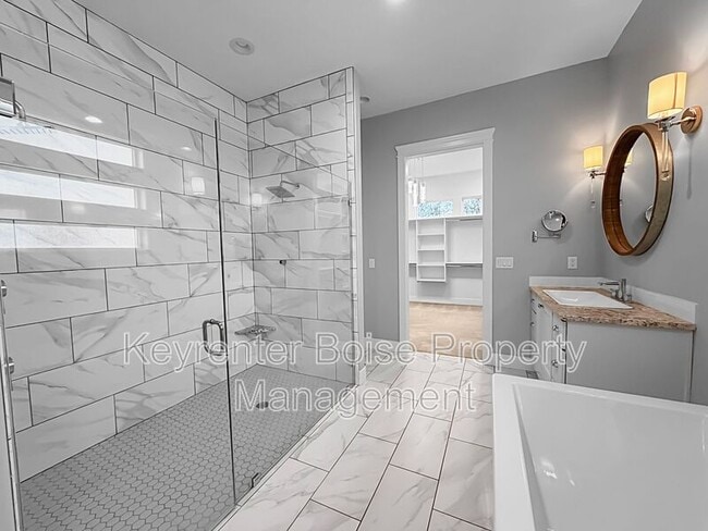 Building Photo - 9216 W Mirror Pond Dr