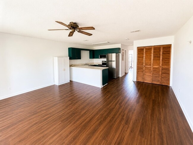 Building Photo - 510 Fairwood Lakes Dr