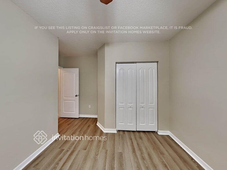 Building Photo - 6863 Hampshire Blvd