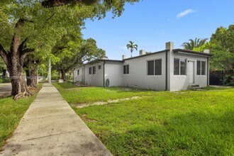 Building Photo - 2375 SW 16th Ave