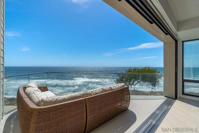 Building Photo - 135 S Sierra Ave