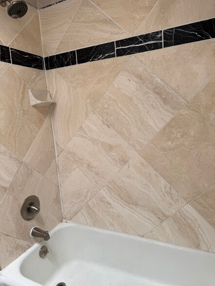 Building Photo - 2704 San Pedro St