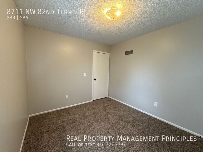 Building Photo - 8711 NW 82 Terrace
