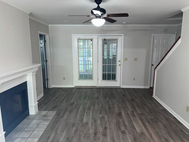 Building Photo - Beautiful Bevington Pines Three Bedroom Duplex