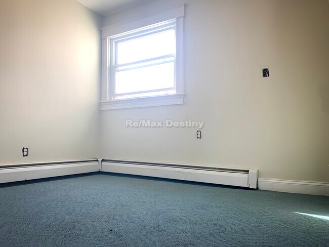 Building Photo - 105 Eutaw St