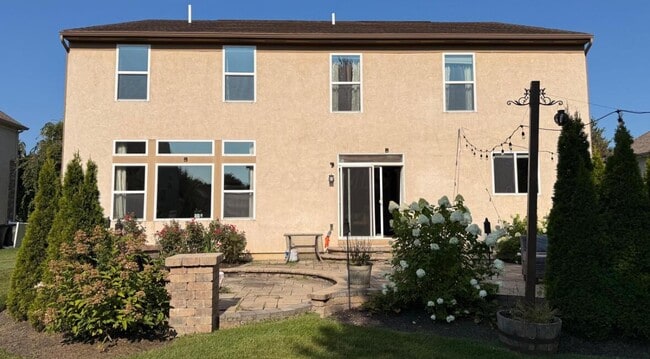 Building Photo - 7929 Fargo Ln