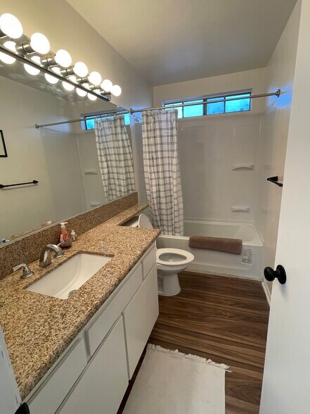 Building Photo - 25905 Narbonne Ave