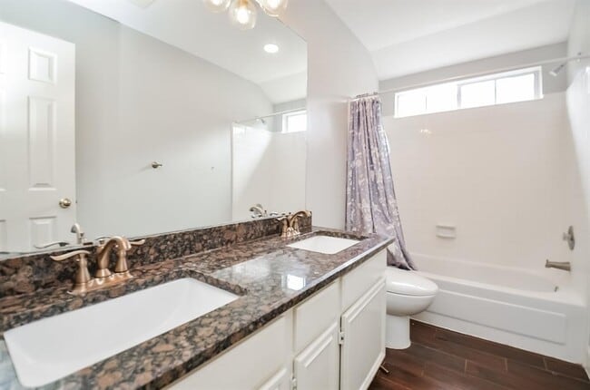 Building Photo - 6314 Box Bluff Ct