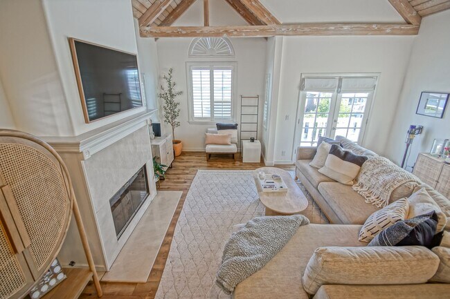 Building Photo - BEAUTIFULLY REMODELED, HIGH-END REDONDO HILLS HOME W/ AMAZING GREAT ROOM LIVING SPACE, 2 BALCONIE...