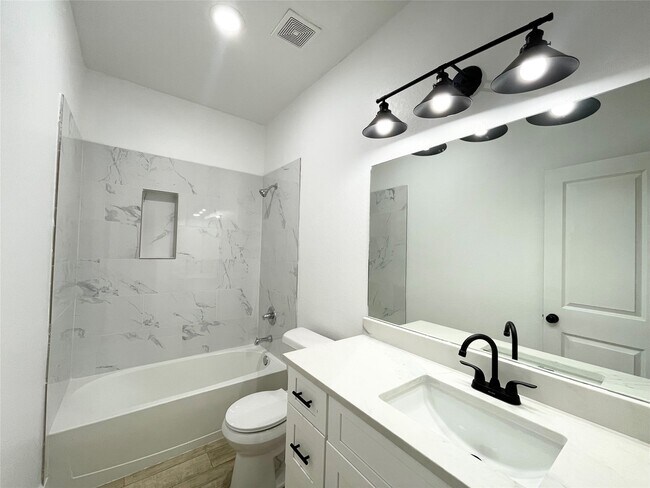 Building Photo - 5121 Southwind St