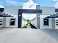 Building Photo - 2201 S Pamplona St