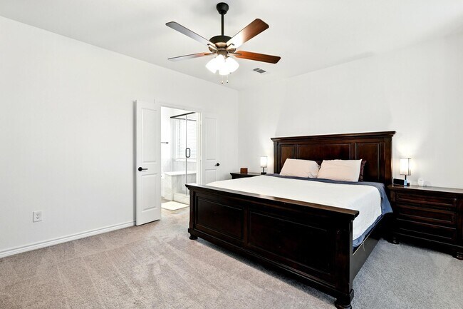 Building Photo - 15727 Rosemary Hl Ln