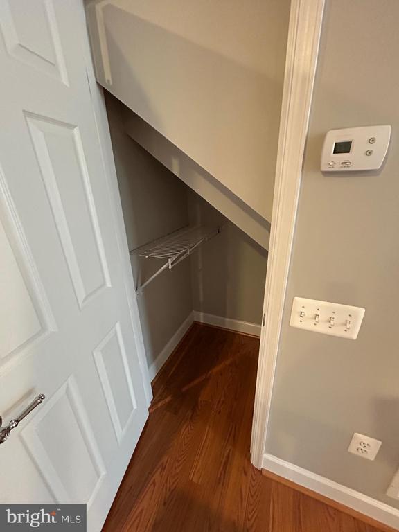 Building Photo - 2400 Brookmoor Ln