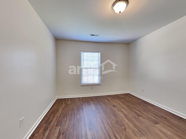 Building Photo - 170 Moon Dance Ln