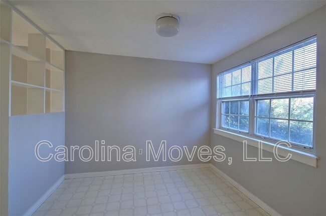 Building Photo - 41 Faris Cir
