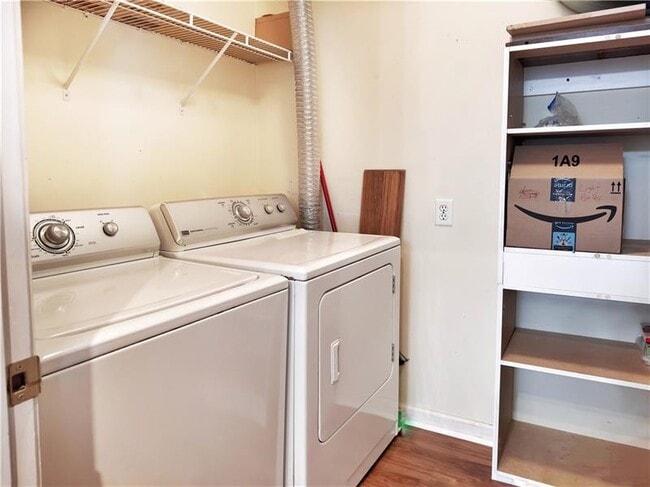 Building Photo - 203 Sonie Dr