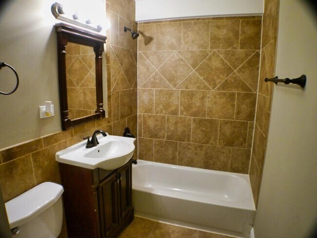 Building Photo - 8569 101st Terrace