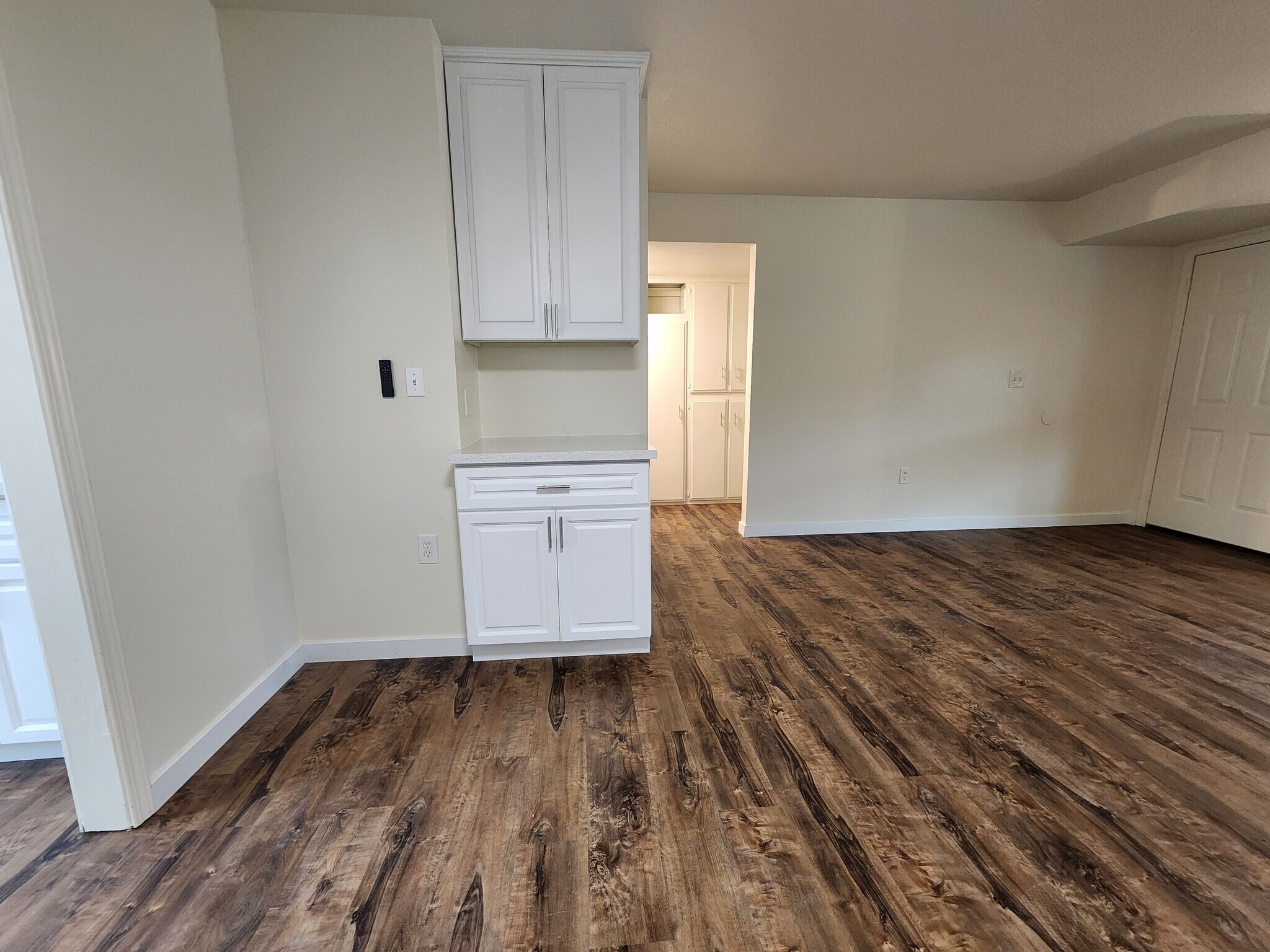 Dining Room/Living Room - 431 S Simpson Ave
