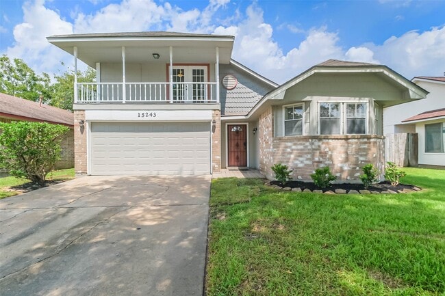 Building Photo - 15243 Peachmeadow Ln