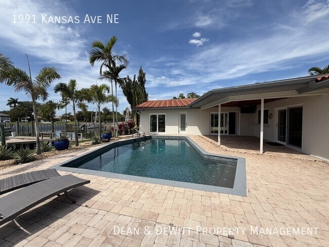 Building Photo - 1991 Kansas Ave NE