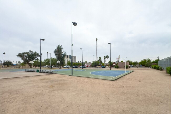 Building Photo - 2Bed/1Bath House at AZ-202/24th St! Ready for Immediate Move-In! -- NO HOA! RV PARKING!